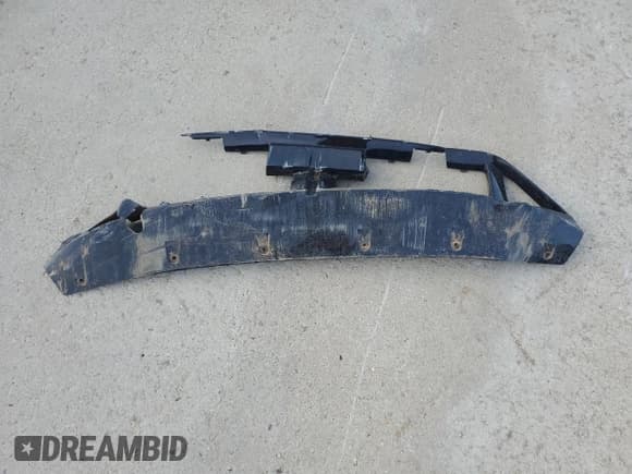 ✅ 2025 BMW 2 Series 228i xDrive • VIN: WBA23GG01S7S77195 • Lot: 81182195. Wystawiony na Copart z przebiegiem 7 180 mil. Bezpłatny archiwum sprzedaży aukcyjnych z USA i szczegółowy raport historii pojazdu na DreamBid. Zdjęcie 12.