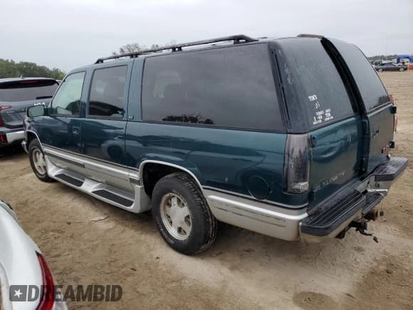 ✅ 1996 GMC Suburban • VIN: 1GKEC16R2TJ714191 • Лот: 74660264. Опубликован ранее на Copart с пробегом 186 801 миль. Бесплатный доступ к архиву аукционных продаж из США и подробный отчёт об истории автомобиля на DreamBid. Изображение 2.