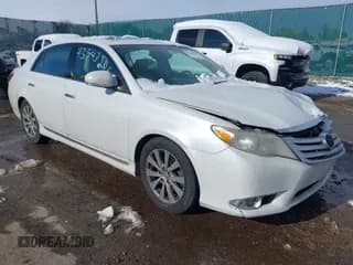 ✅ 2012 Toyota Avalon • VIN: 4T1BK3DB4CU463493 • Lot: 43643206. Listed on IAAI with 211,620 mi. Free auction sales archive from the USA and detailed vehicle history report at DreamBid. Image 1.