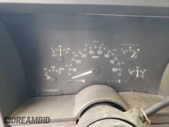 ✅ 1992 GMC Sierra 1500 • VIN: 1GTEC14K7NE501489 • Lot: 60296395. Wystawiony na Copart z przebiegiem 2 714 651 mil. Bezpłatny archiwum sprzedaży aukcyjnych z USA i szczegółowy raport historii pojazdu na DreamBid. Zdjęcie 9.