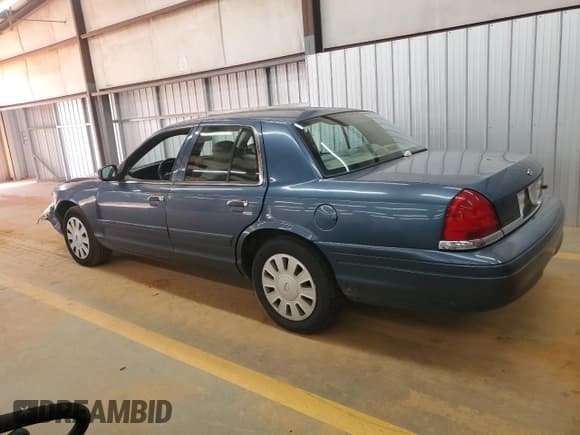 ✅ 2008 Ford Police Interceptor • VIN: 2FAFP71V68X129971 • Lot: 72078705. Wystawiony na Copart z przebiegiem 140 098 mil. Bezpłatny archiwum sprzedaży aukcyjnych z USA i szczegółowy raport historii pojazdu na DreamBid. Zdjęcie 2.