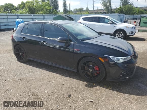 ✅ 2024 Volkswagen Golf GTI 380 S • VIN: WVWHA7CDXRW147749 • Lot: 61017564. Wystawiony na Copart z przebiegiem 6 172 mil. Bezpłatny archiwum sprzedaży aukcyjnych z USA i szczegółowy raport historii pojazdu na DreamBid. Zdjęcie 4.