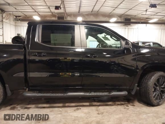 ✅ 2020 Chevrolet Silverado 1500 RST • VIN: 1GCUYEED6LZ274029 • Lot: 43262290. Listed on IAAI with 79,722 mi. Free auction sales archive from the USA and detailed vehicle history report at DreamBid. Image 14.
