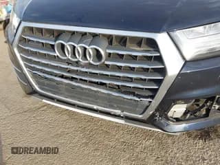 ✅ 2018 Audi Q7 • VIN: WA1LHBF7XJD016328 • Lot: 43653196. Wystawiony na IAAI z przebiegiem 64 283 mil. Bezpłatny archiwum sprzedaży aukcyjnych z USA i szczegółowy raport historii pojazdu na DreamBid. Zdjęcie 6.