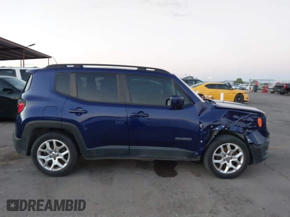 ✅ 2017 Jeep Renegade Latitude • VIN: ZACCJABB9HPG59344 • Lot: 43427567. Wystawiony na IAAI z przebiegiem 113 706 mil. Bezpłatny archiwum sprzedaży aukcyjnych z USA i szczegółowy raport historii pojazdu na DreamBid. Zdjęcie 13.