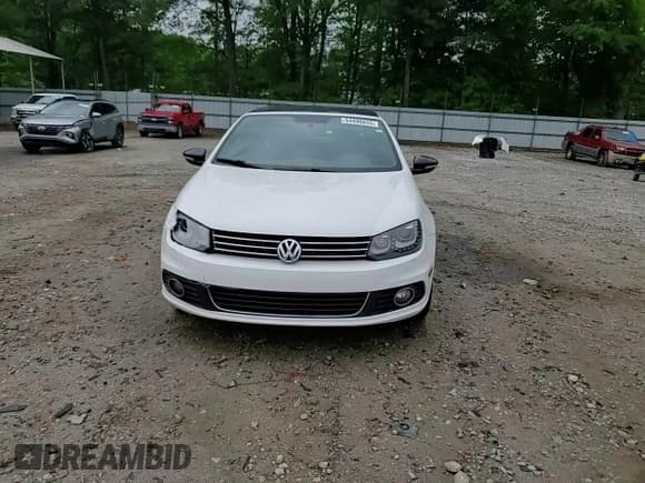 ✅ 2013 Volkswagen Eos Komfort • VIN: WVWBW8AH0DV003581 • Lot: 54498655. Listed on Copart with 95,203 mi. Free auction sales archive from the USA and detailed vehicle history report at DreamBid. Image 14.