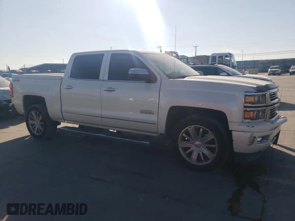 ✅ 2015 Chevrolet Silverado 1500 High Country • VIN: 3GCUKTEC9FG429433 • Лот: 76821684. Опубликован ранее на Copart с пробегом 114 239 миль. Бесплатный доступ к архиву аукционных продаж из США и подробный отчёт об истории автомобиля на DreamBid. Изображение 4.