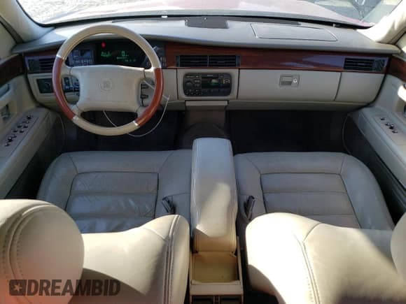 ✅ 1996 Cadillac DeVille • VIN: 1G6KD52Y7TU281565 • Лот: 48377705. Опубликован ранее на Copart с пробегом 160 743 миль. Бесплатный доступ к архиву аукционных продаж из США и подробный отчёт об истории автомобиля на DreamBid. Изображение 8.