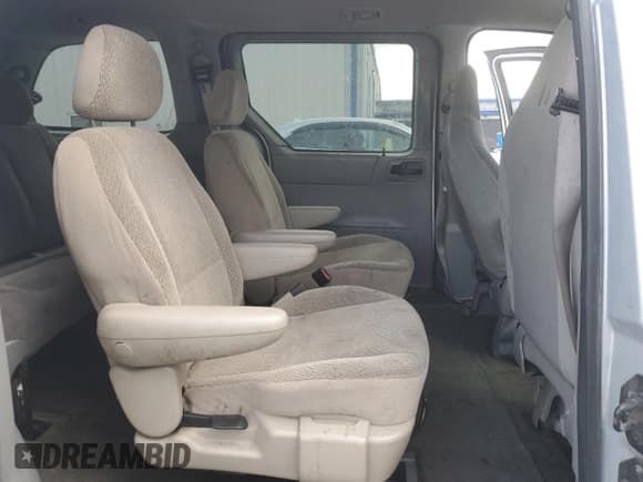✅ 2003 Ford Windstar • VIN: 2FMZA50433BA33786 • Lot: 84017145. Listed on Copart with 178,830 mi. Free auction sales archive from the USA and detailed vehicle history report at DreamBid. Image 11.