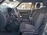 ✅ 2016 Jeep Patriot High Altitude • VIN: 1C4NJRFB4GD672839 • Lot: 95404025. Wystawiony na Copart z przebiegiem 44 569 mil. Bezpłatny archiwum sprzedaży aukcyjnych z USA i szczegółowy raport historii pojazdu na DreamBid. Zdjęcie 7.