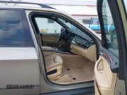 ✅ 2012 BMW X5 35d • VIN: 5UXZW0C50CL663843 • Lot: 43260924. Wystawiony na IAAI z przebiegiem 145 328 mil. Bezpłatny archiwum sprzedaży aukcyjnych z USA i szczegółowy raport historii pojazdu na DreamBid. Zdjęcie 5.