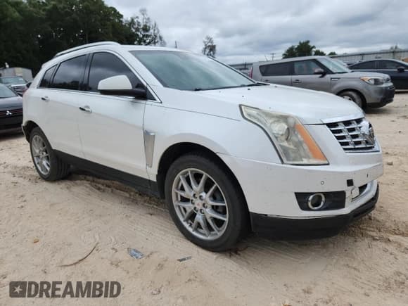 ✅ 2015 Cadillac SRX Performance Collection • VIN: 3GYFNCE35FS510176 • Lot: 81910145. Wystawiony na Copart z przebiegiem 94 362 mil. Bezpłatny archiwum sprzedaży aukcyjnych z USA i szczegółowy raport historii pojazdu na DreamBid. Zdjęcie 4.