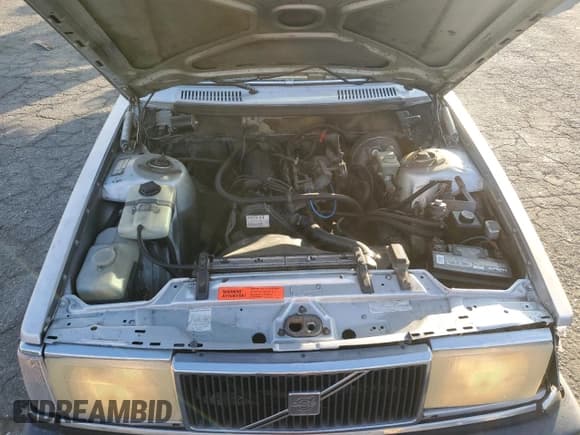 ✅ 1990 Volvo 200 • VIN: YV1AA8844L1393744 • Lot: 89113375. Listed on Copart with 160,178 mi. Free auction sales archive from the USA and detailed vehicle history report at DreamBid. Image 11.
