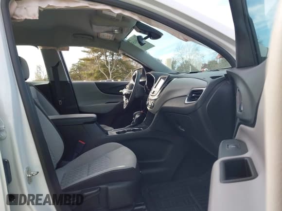 ✅ 2022 Chevrolet Equinox LS • VIN: 3GNAXHEV9NS179813 • Lot: 43681153. Listed on IAAI with 101,924 mi. Free auction sales archive from the USA and detailed vehicle history report at DreamBid. Image 5.