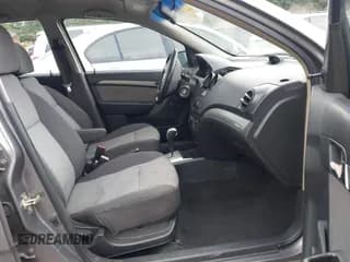 ✅ 2009 Chevrolet Aveo 1LT • VIN: KL1TD66E09B650768 • Lot: 42485578. Wystawiony na IAAI z przebiegiem 106 868 mil. Bezpłatny archiwum sprzedaży aukcyjnych z USA i szczegółowy raport historii pojazdu na DreamBid. Zdjęcie 5.