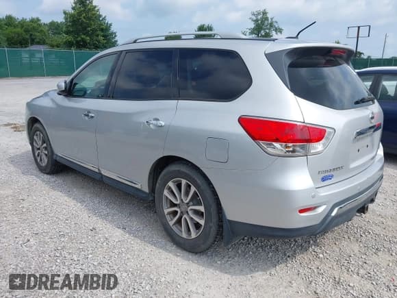 ✅ 2014 Nissan Pathfinder SL • VIN: 5N1AR2MN6EC735904 • Lot: 42817020. Listed on IAAI with 190,936 mi. Free auction sales archive from the USA and detailed vehicle history report at DreamBid. Image 3.