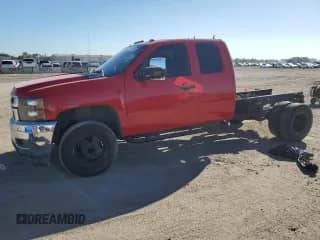 2007 Chevrolet Silverado 1500 with VIN 1GBJC39K27E519697, listed as a Copart auction lot 87117255 with 261,323 mi miles and Clean title. Bid and sale history available at DreamBid. Image 1.