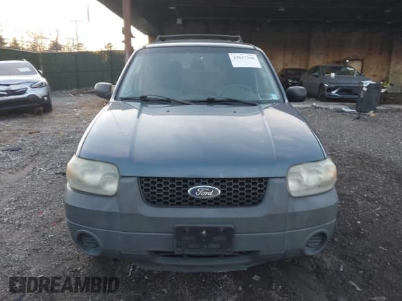 ✅ 2005 Ford Escape XLS Value • VIN: 1FMYU02Z25KB63243 • Lot: 43837346. Listed on IAAI with 162,313 mi. Free auction sales archive from the USA and detailed vehicle history report at DreamBid. Image 12.