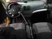 2010 Chevrolet Aveo 1LT с VIN KL1TD6DE1AB102530, выставлен на аукционе Copart как лот 81605214 с пробегом 81 889 миль миль и Чистый • Clean title. История ставок и продаж доступна на DreamBid. Изображение 8.