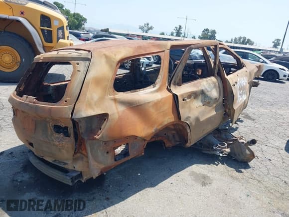 ✅ 2022 Dodge Durango GT Plus • VIN: 1C4RDHDG2NC202846 • Lot: 39903759. Wystawiony na IAAI z przebiegiem Nie podano. Bezpłatny archiwum sprzedaży aukcyjnych z USA i szczegółowy raport historii pojazdu na DreamBid. Zdjęcie 4.