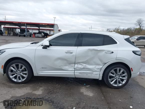 ✅ 2023 Buick Envision Avenir • VIN: LRBFZRR4XPD066776 • Lot: 41364825. Wystawiony na IAAI z przebiegiem 25 828 mil. Bezpłatny archiwum sprzedaży aukcyjnych z USA i szczegółowy raport historii pojazdu na DreamBid. Zdjęcie 14.