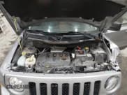 ✅ 2017 Jeep Patriot Latitude • VIN: 1C4NJRFB3HD122212 • Lot: 41992695. Wystawiony na IAAI z przebiegiem 75 129 mil. Bezpłatny archiwum sprzedaży aukcyjnych z USA i szczegółowy raport historii pojazdu na DreamBid. Zdjęcie 10.