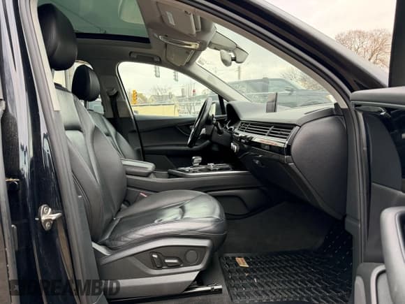 ✅ 2017 Audi Q7 Premium Plus • VIN: WA1LAAF78HD002369 • Лот: 43784355. Опубликован ранее на IAAI с пробегом 149 433 миль. Бесплатный доступ к архиву аукционных продаж из США и подробный отчёт об истории автомобиля на DreamBid. Изображение 5.