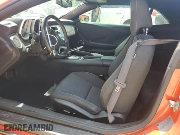 2012 Chevrolet Camaro 1LT z VIN 2G1FB3D31C9139857, wystawiony jako Copart lot #64821935 z przebiegiem 63 699 mil mil oraz Szkoda całkowita • Salvage title. Historia ofert i sprzedaży dostępna na DreamBid. Obrazek 7.