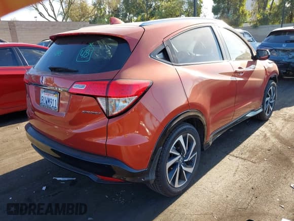 ✅ 2020 Honda HR-V Sport • VIN: 3CZRU5H16LM718704 • Lot: 43032036. Wystawiony na IAAI z przebiegiem 62 513 mil. Bezpłatny archiwum sprzedaży aukcyjnych z USA i szczegółowy raport historii pojazdu na DreamBid. Zdjęcie 4.