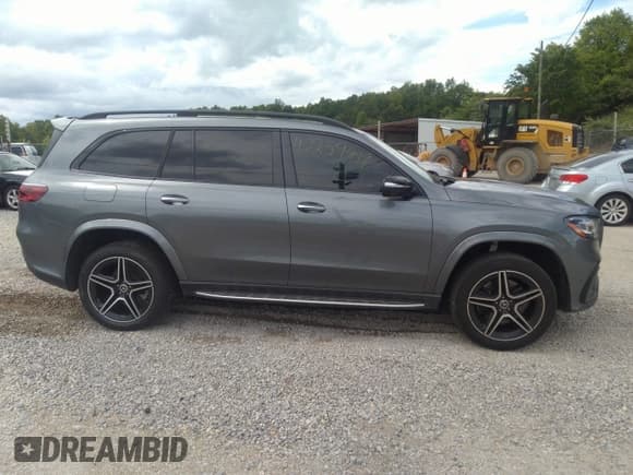 ✅ 2024 Mercedes-Benz GLS 450 • VIN: 4JGFF5KE3RB086948 • Lot: 42259419. Wystawiony na IAAI z przebiegiem 24 657 mil. Bezpłatny archiwum sprzedaży aukcyjnych z USA i szczegółowy raport historii pojazdu na DreamBid. Zdjęcie 13.