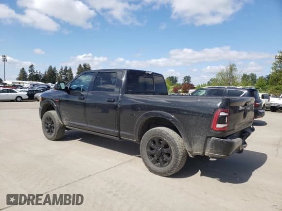 ✅ 2020 Ram 2500 Limited • VIN: 3C6UR5SL0LG273751 • Lot: 52580975. Wystawiony na Copart z przebiegiem 101 615 mil. Bezpłatny archiwum sprzedaży aukcyjnych z USA i szczegółowy raport historii pojazdu na DreamBid. Zdjęcie 2.