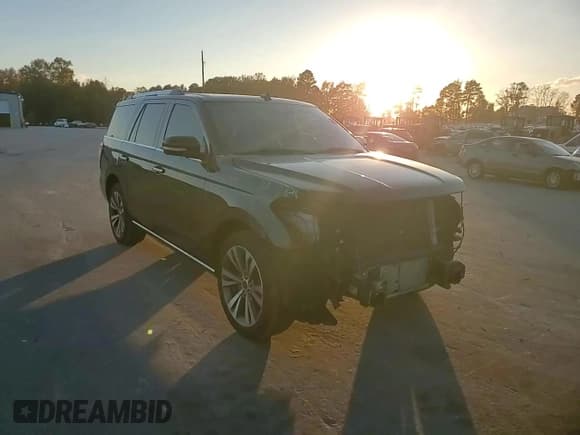 ✅ 2020 Ford Expedition Limited • VIN: 1FMJU1KT3LEA35978 • Lot: 92008105. Wystawiony na Copart z przebiegiem 136 200 mil. Bezpłatny archiwum sprzedaży aukcyjnych z USA i szczegółowy raport historii pojazdu na DreamBid. Zdjęcie 14.