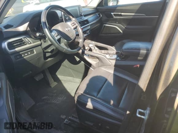 ✅ 2020 Kia Telluride S • VIN: 5XYP6DHC6LG062133 • Lot: 84442565. Wystawiony na Copart z przebiegiem 127 133 mil. Bezpłatny archiwum sprzedaży aukcyjnych z USA i szczegółowy raport historii pojazdu na DreamBid. Zdjęcie 7.