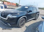 ✅ 2022 Nissan Pathfinder SL • VIN: 5N1DR3CB3NC205755 • Lot: 43245566. Wystawiony na IAAI z przebiegiem 81 311 mil. Bezpłatny archiwum sprzedaży aukcyjnych z USA i szczegółowy raport historii pojazdu na DreamBid. Zdjęcie 2.