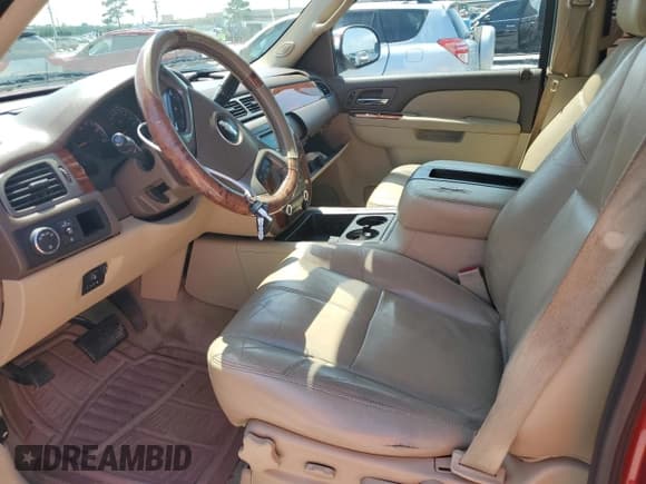 ✅ 2012 Chevrolet Suburban LT • VIN: 1GNSCJE00CR257892 • Lot: 60513594. Listed on Copart with 148,612 mi. Free auction sales archive from the USA and detailed vehicle history report at DreamBid. Image 7.