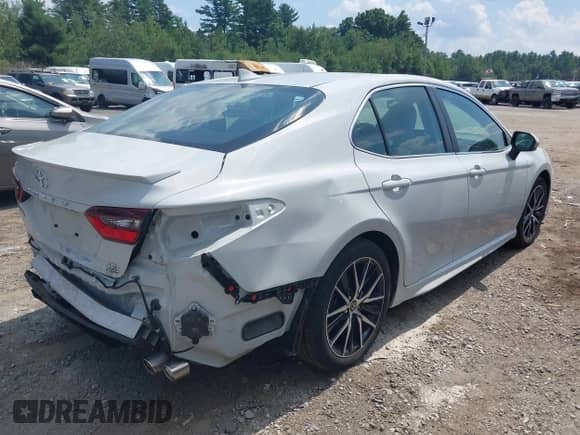 2023 Toyota Camry SE with VIN 4T1T11BK5PU089206, listed as a IAAI auction lot 42751729 with 14,798 mi miles and . Bid and sale history available at DreamBid. Image 4.