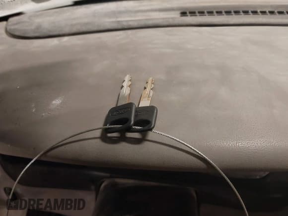 ✅ 1998 Ford Ranger XL • VIN: 1FTYR10C7WPA74198 • Lot: 42083824. Listed on IAAI with 189,455 mi. Free auction sales archive from the USA and detailed vehicle history report at DreamBid. Image 11.