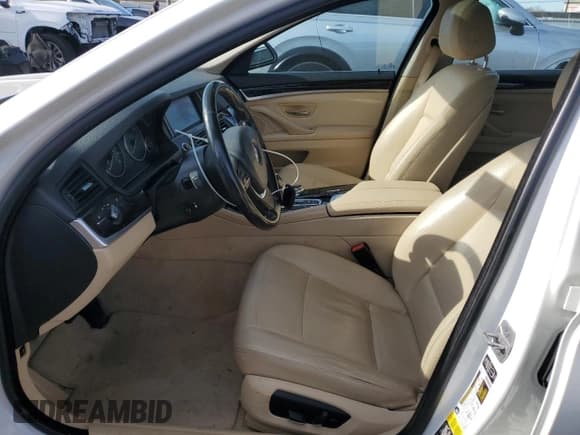 ✅ 2015 BMW 5 Series 528i xDrive • VIN: WBA5A7C53FD624702 • Lot: 91564635. Listed on Copart with 137,197 mi. Free auction sales archive from the USA and detailed vehicle history report at DreamBid. Image 7.