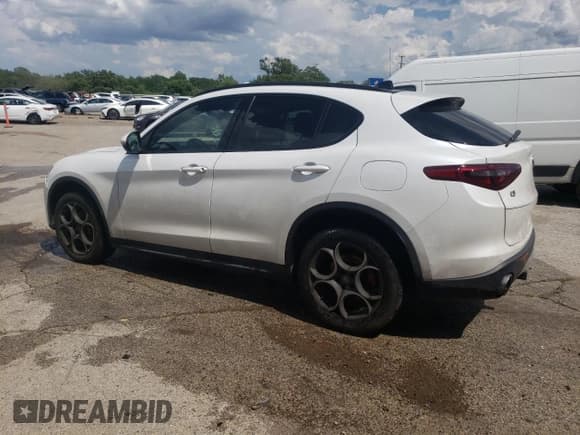 ✅ 2018 Alfa Romeo Stelvio Ti Sport • VIN: ZASFAKNN8J7C12068 • Lot: 61764055. Wystawiony na Copart z przebiegiem 68 950 mil. Bezpłatny archiwum sprzedaży aukcyjnych z USA i szczegółowy raport historii pojazdu na DreamBid. Zdjęcie 2.