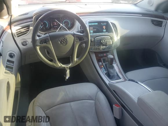 ✅ 2013 Buick LaCrosse Touring • VIN: 1G4GJ5G32DF211224 • Lot: 71229405. Wystawiony na Copart z przebiegiem 123 400 mil. Bezpłatny archiwum sprzedaży aukcyjnych z USA i szczegółowy raport historii pojazdu na DreamBid. Zdjęcie 8.