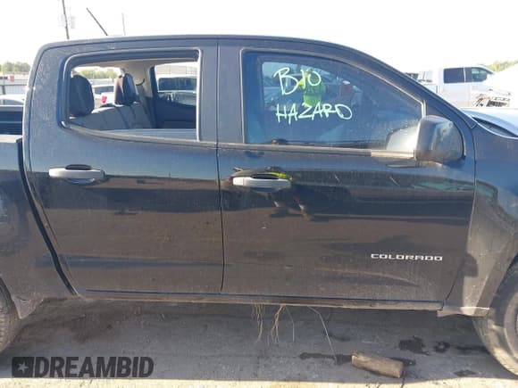 ✅ 2021 Chevrolet Colorado 2WD Work Truck • VIN: 1GCGSBEA7M1187873 • Lot: 43001615. Wystawiony na IAAI z przebiegiem Nie podano. Bezpłatny archiwum sprzedaży aukcyjnych z USA i szczegółowy raport historii pojazdu na DreamBid. Zdjęcie 12.