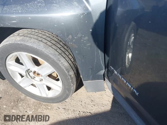 ✅ 2010 GMC Terrain SLE-2 • VIN: 2CTFLEEY9A6322338 • Lot: 41286797. Wystawiony na IAAI z przebiegiem 112 399 mil. Bezpłatny archiwum sprzedaży aukcyjnych z USA i szczegółowy raport historii pojazdu na DreamBid. Zdjęcie 15.