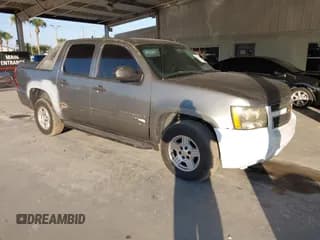 ✅ 2007 Chevrolet Avalanche LS • VIN: 3GNEC12067G311364 • Lot: 43763877. Wystawiony na IAAI z przebiegiem 260 572 mil. Bezpłatny archiwum sprzedaży aukcyjnych z USA i szczegółowy raport historii pojazdu na DreamBid. Zdjęcie 1.