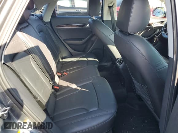 ✅ 2015 Audi Q3 Premium Plus • VIN: WA1EFCFS7FR007895 • Лот: 81276765. Опубликован ранее на Copart с пробегом 130 535 миль. Бесплатный доступ к архиву аукционных продаж из США и подробный отчёт об истории автомобиля на DreamBid. Изображение 11.