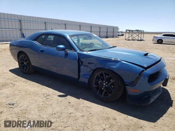 ✅ 2023 Dodge Challenger R/T • VIN: 2C3CDZBT8PH558864 • Lot: 54224234. Wystawiony na Copart z przebiegiem 28 958 mil. Bezpłatny archiwum sprzedaży aukcyjnych z USA i szczegółowy raport historii pojazdu na DreamBid. Zdjęcie 4.
