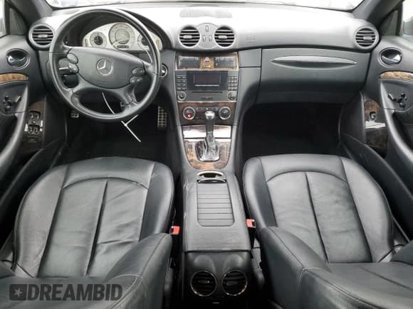 ✅ 2007 Mercedes-Benz CLK 350 • VIN: WDBTJ56H67F229227 • Лот: 78891544. Опубликован ранее на Copart с пробегом 146 085 миль. Бесплатный доступ к архиву аукционных продаж из США и подробный отчёт об истории автомобиля на DreamBid. Изображение 8.