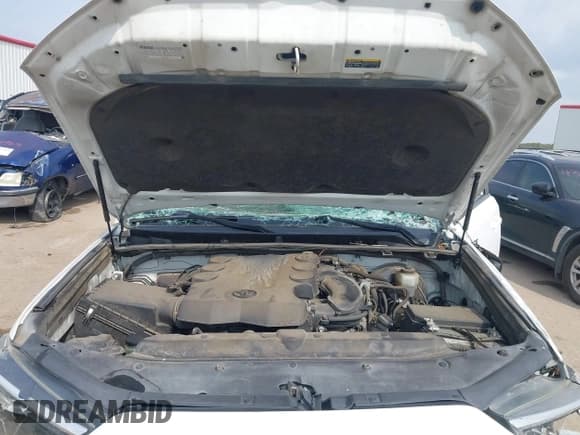 ✅ 2019 Toyota 4Runner SR5 • VIN: JTEZU5JR9K5201094 • Lot: 43519344. Listed on IAAI with 131,022 mi. Free auction sales archive from the USA and detailed vehicle history report at DreamBid. Image 10.