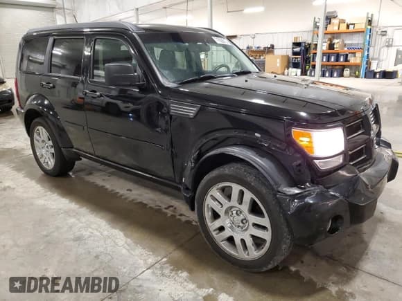 ✅ 2007 Dodge Nitro R/T • VIN: 1D8GU58607W737135 • Lot: 71656915. Wystawiony na Copart z przebiegiem 206 342 mil. Bezpłatny archiwum sprzedaży aukcyjnych z USA i szczegółowy raport historii pojazdu na DreamBid. Zdjęcie 4.