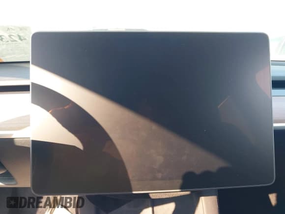 ✅ 2023 Tesla Model Y Long Range • VIN: 7SAYGDEE0PF671726 • Lot: 42393616. Wystawiony na IAAI z przebiegiem Nie podano. Bezpłatny archiwum sprzedaży aukcyjnych z USA i szczegółowy raport historii pojazdu na DreamBid. Zdjęcie 7.