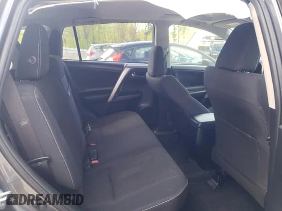 ✅ 2017 Toyota RAV4 XLE • VIN: JTMRJREV2HD103129 • Lot: 55230405. Listed on Copart with 108,908 mi. Free auction sales archive from the USA and detailed vehicle history report at DreamBid. Image 11.